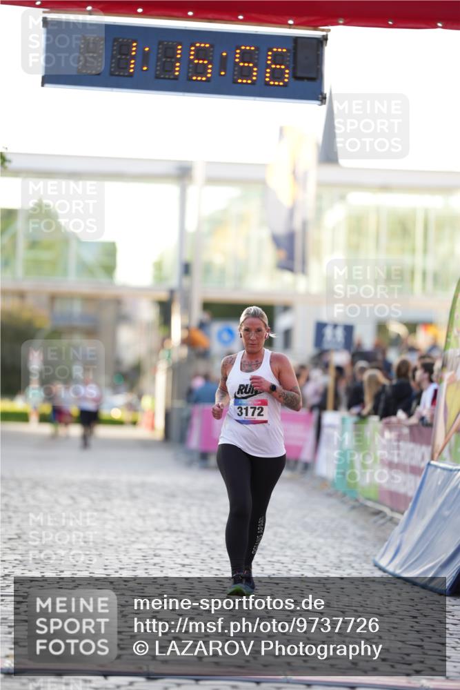 12.06.2026 - Holstenköstenlauf LAZAROV Photography http://msf.ph/oto/9737726 12.06.2026 20:15:54 Laufen 3172 meine-sportfotos.de
