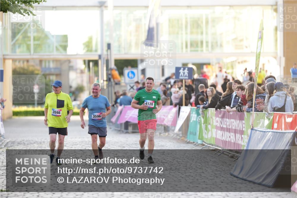 12.06.2026 - Holstenköstenlauf LAZAROV Photography http://msf.ph/oto/9737742 12.06.2026 20:15:30 Laufen  meine-sportfotos.de