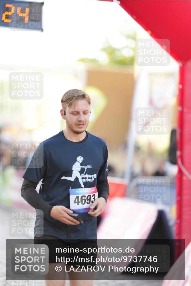 12.06.2026 - Holstenköstenlauf LAZAROV Photography http://msf.ph/oto/9737746 12.06.2026 20:15:23 Laufen 4693 meine-sportfotos.de