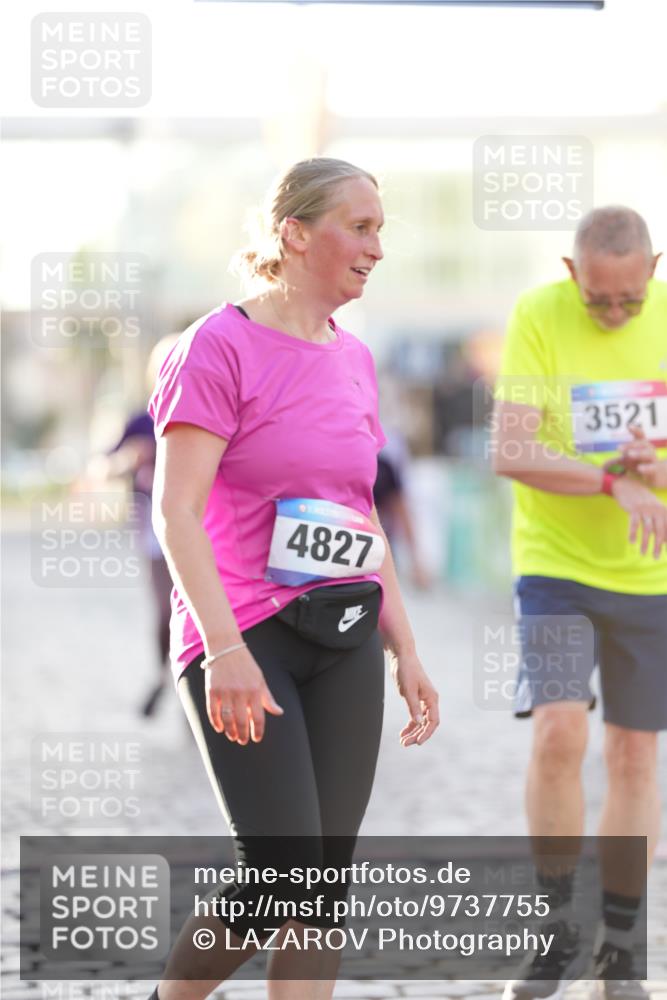 12.06.2026 - Holstenköstenlauf LAZAROV Photography http://msf.ph/oto/9737755 12.06.2026 20:14:44 Laufen 3491, 3493, 3521, 3709, 4084, 4089, 4827 meine-sportfotos.de
