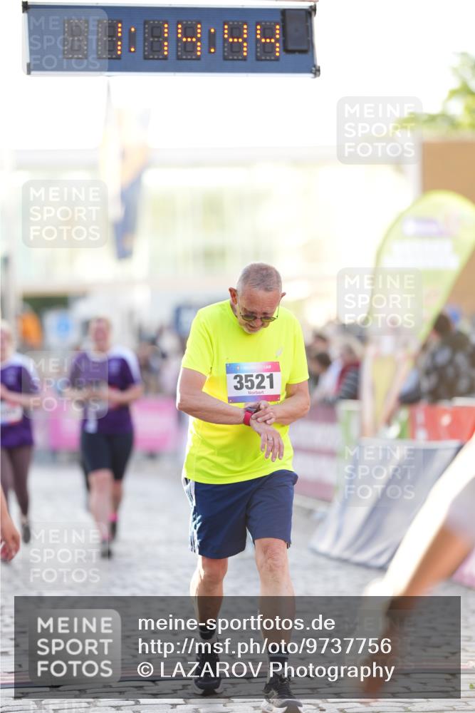 12.06.2026 - Holstenköstenlauf LAZAROV Photography http://msf.ph/oto/9737756 12.06.2026 20:14:43 Laufen 3491, 3493, 3521, 3709, 4084, 4089, 4827 meine-sportfotos.de