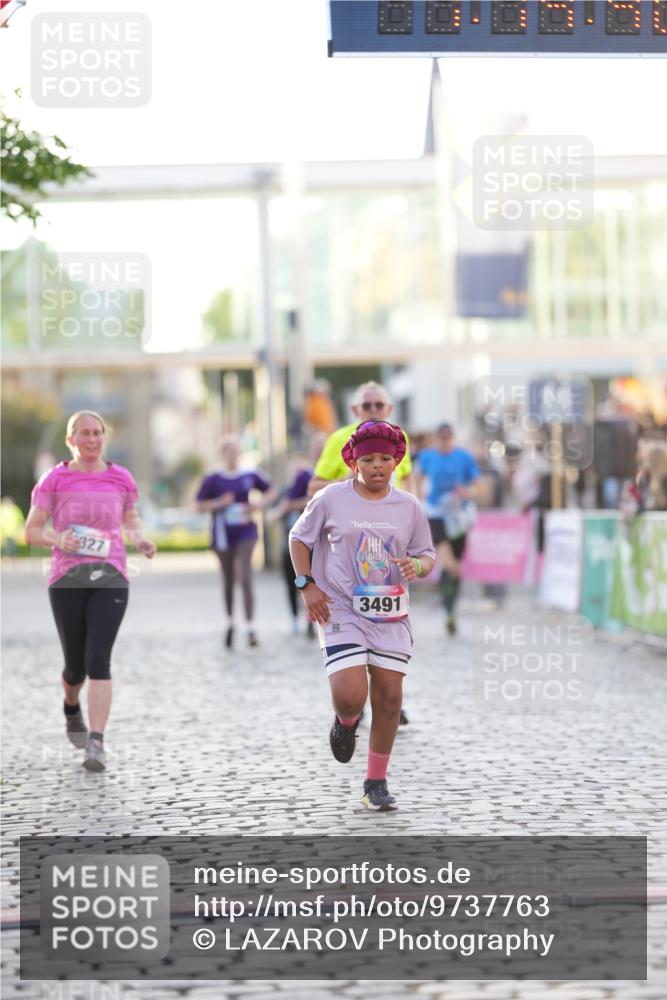 12.06.2026 - Holstenköstenlauf LAZAROV Photography http://msf.ph/oto/9737763 12.06.2026 20:14:38 Laufen 3491, 3521, 4827 meine-sportfotos.de