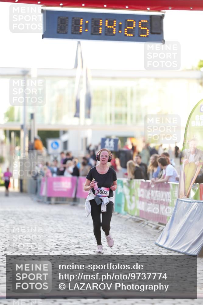 12.06.2026 - Holstenköstenlauf LAZAROV Photography http://msf.ph/oto/9737774 12.06.2026 20:14:23 Laufen 3603 meine-sportfotos.de