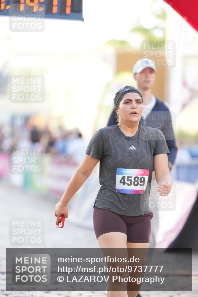 12.06.2026 - Holstenköstenlauf LAZAROV Photography http://msf.ph/oto/9737777 12.06.2026 20:14:10 Laufen 3947, 4589, 4864 meine-sportfotos.de