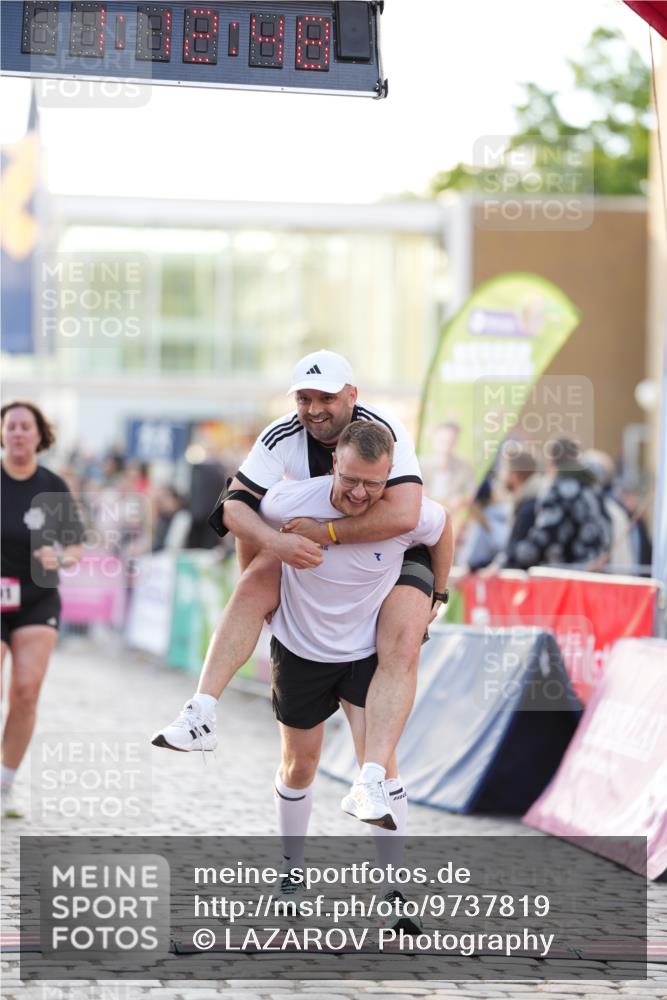 12.06.2026 - Holstenköstenlauf LAZAROV Photography http://msf.ph/oto/9737819 12.06.2026 20:12:47 Laufen 3091, 4148 meine-sportfotos.de