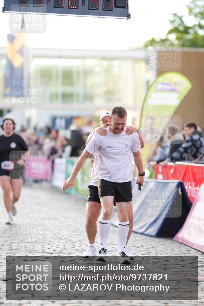 12.06.2026 - Holstenköstenlauf LAZAROV Photography http://msf.ph/oto/9737821 12.06.2026 20:12:45 Laufen 3091, 4148 meine-sportfotos.de