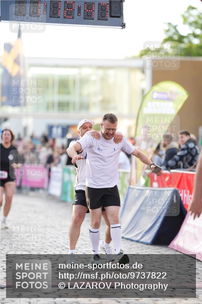 12.06.2026 - Holstenköstenlauf LAZAROV Photography http://msf.ph/oto/9737822 12.06.2026 20:12:45 Laufen 3091, 4148 meine-sportfotos.de