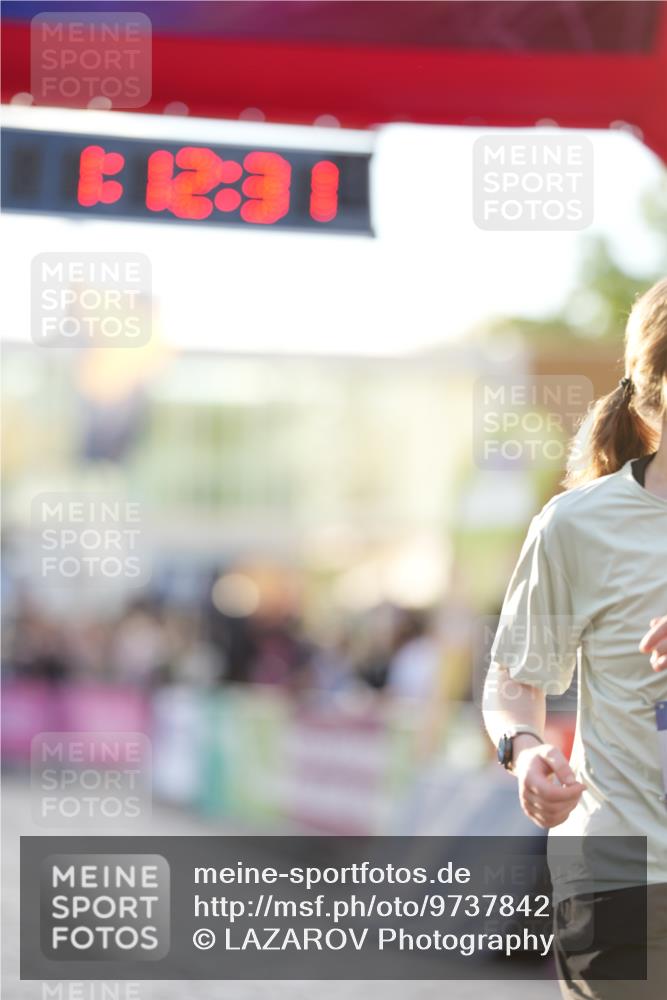 12.06.2026 - Holstenköstenlauf LAZAROV Photography http://msf.ph/oto/9737842 12.06.2026 20:12:30 Laufen 3201, 3204 meine-sportfotos.de