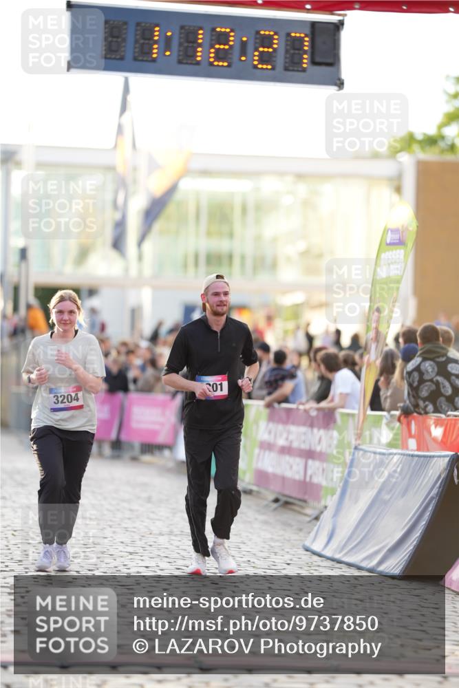 12.06.2026 - Holstenköstenlauf LAZAROV Photography http://msf.ph/oto/9737850 12.06.2026 20:12:26 Laufen 3140, 3141, 3201, 3204 meine-sportfotos.de