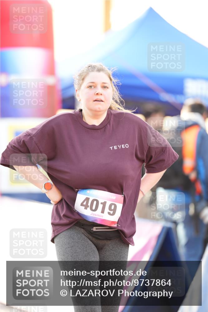 12.06.2026 - Holstenköstenlauf LAZAROV Photography http://msf.ph/oto/9737864 12.06.2026 20:11:57 Laufen 3306, 3335, 4019 meine-sportfotos.de