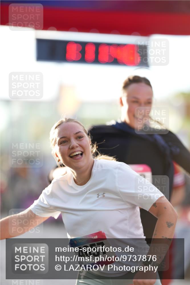 12.06.2026 - Holstenköstenlauf LAZAROV Photography http://msf.ph/oto/9737876 12.06.2026 20:11:45 Laufen 3371, 4389, 4429, 4433, 4657, 4658, 4822, 4913 meine-sportfotos.de