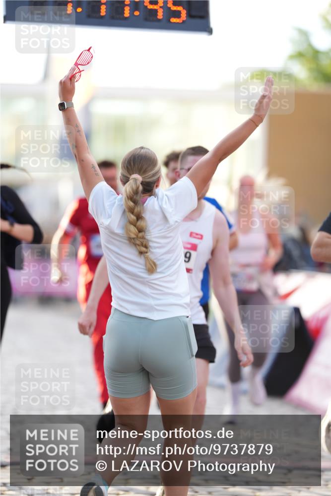 12.06.2026 - Holstenköstenlauf LAZAROV Photography http://msf.ph/oto/9737879 12.06.2026 20:11:43 Laufen 3371, 4429, 4433, 4657, 4658, 4822, 4913 meine-sportfotos.de