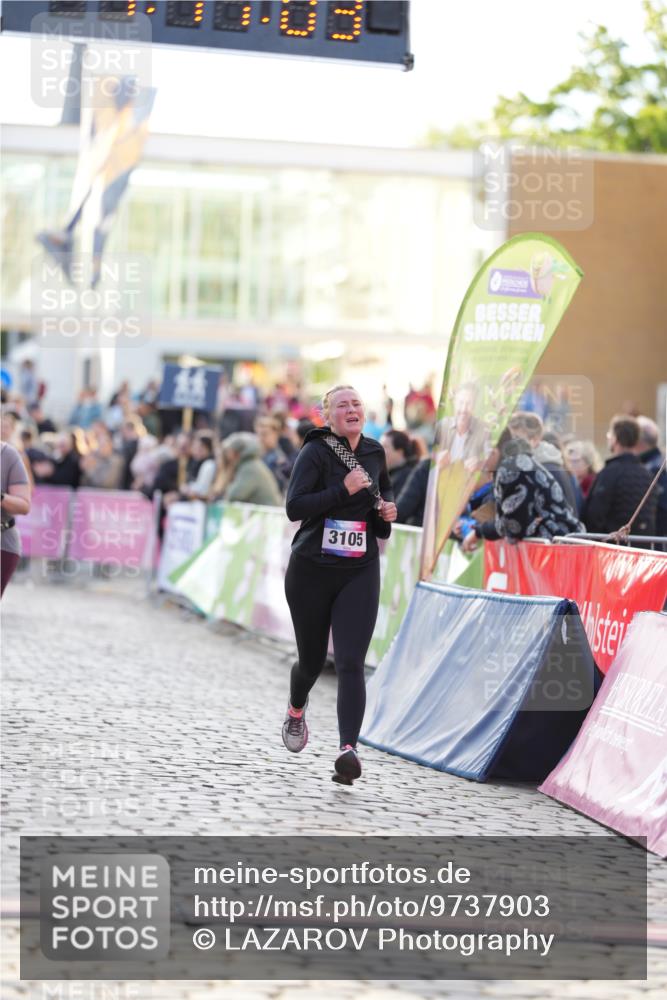 12.06.2026 - Holstenköstenlauf LAZAROV Photography http://msf.ph/oto/9737903 12.06.2026 20:11:02 Laufen 3105, 3337, 3338 meine-sportfotos.de
