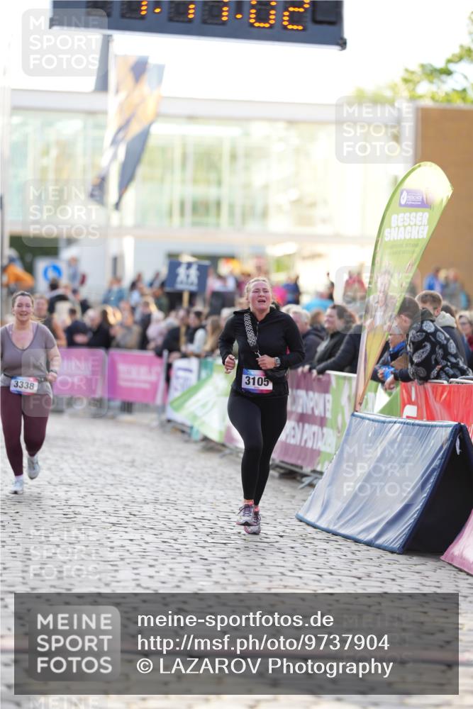12.06.2026 - Holstenköstenlauf LAZAROV Photography http://msf.ph/oto/9737904 12.06.2026 20:11:01 Laufen 3105, 3337, 3338 meine-sportfotos.de