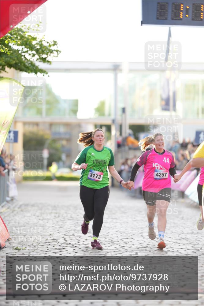 12.06.2026 - Holstenköstenlauf LAZAROV Photography http://msf.ph/oto/9737928 12.06.2026 20:10:17 Laufen 3173, 4168, 4169, 4257, 4261 meine-sportfotos.de