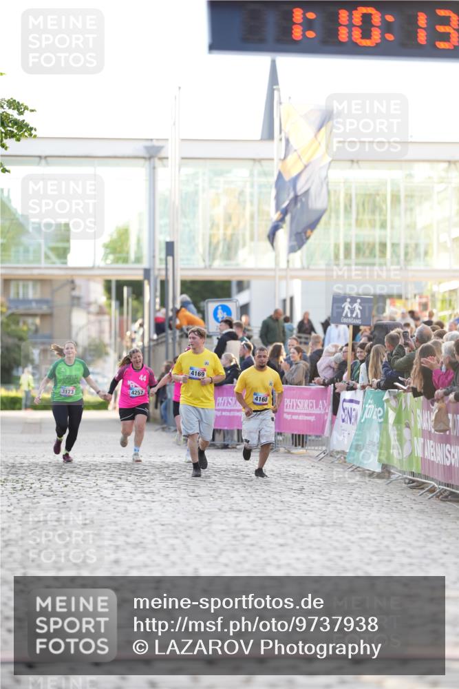 12.06.2026 - Holstenköstenlauf LAZAROV Photography http://msf.ph/oto/9737938 12.06.2026 20:10:12 Laufen 4370 meine-sportfotos.de