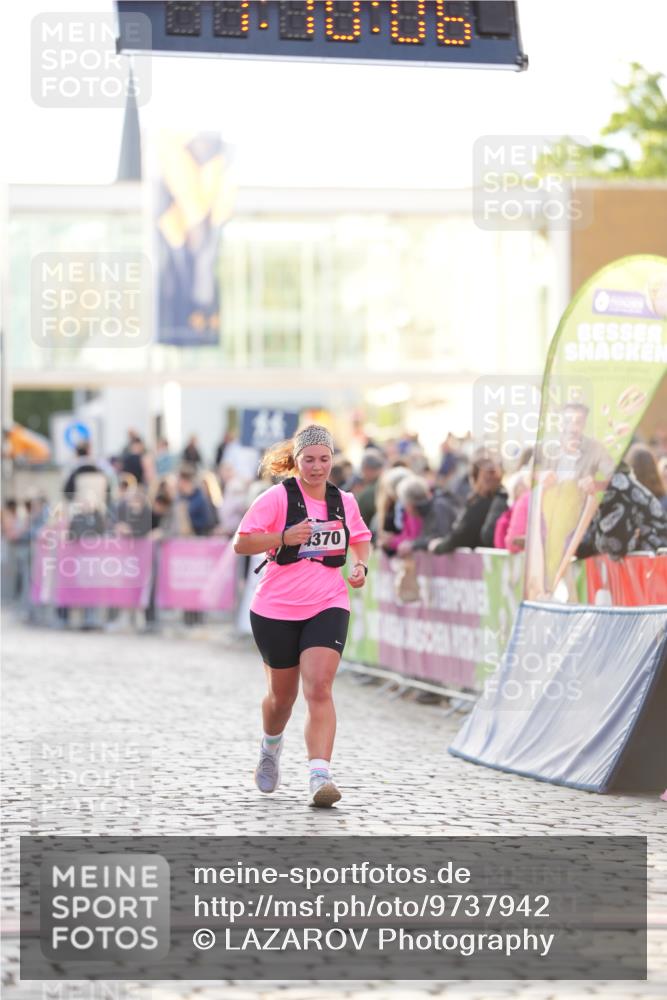 12.06.2026 - Holstenköstenlauf LAZAROV Photography http://msf.ph/oto/9737942 12.06.2026 20:10:05 Laufen 3163, 3764, 4370 meine-sportfotos.de