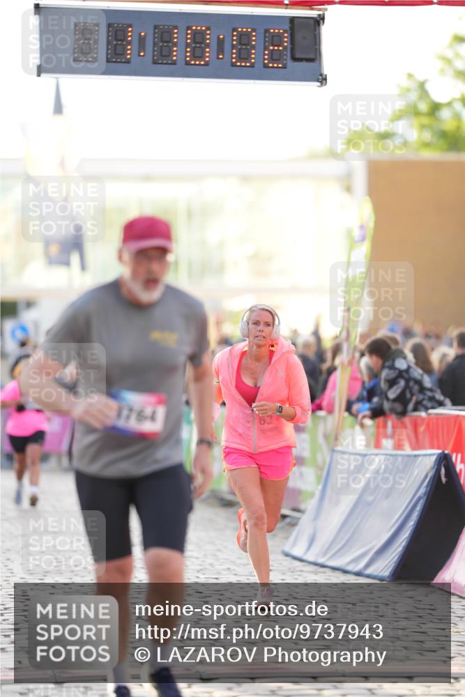12.06.2026 - Holstenköstenlauf LAZAROV Photography http://msf.ph/oto/9737943 12.06.2026 20:10:01 Laufen 3163, 3764, 4355, 4386, 4401 meine-sportfotos.de