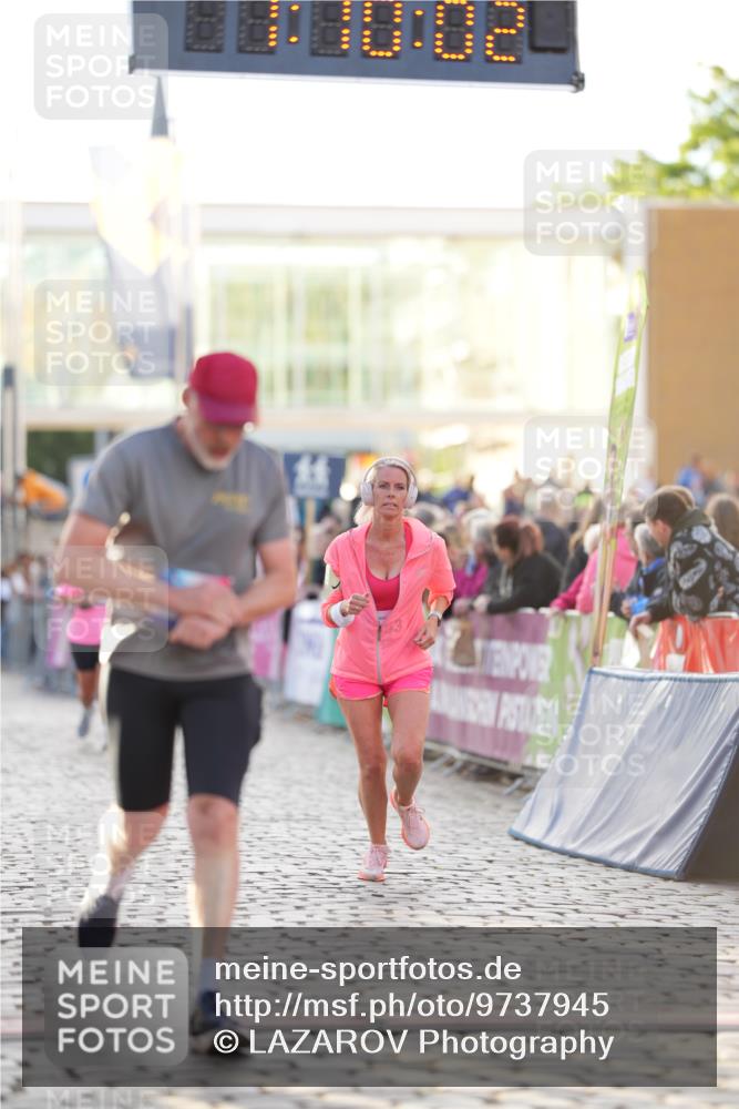 12.06.2026 - Holstenköstenlauf LAZAROV Photography http://msf.ph/oto/9737945 12.06.2026 20:10:01 Laufen 3163, 3764, 4355, 4386, 4401 meine-sportfotos.de