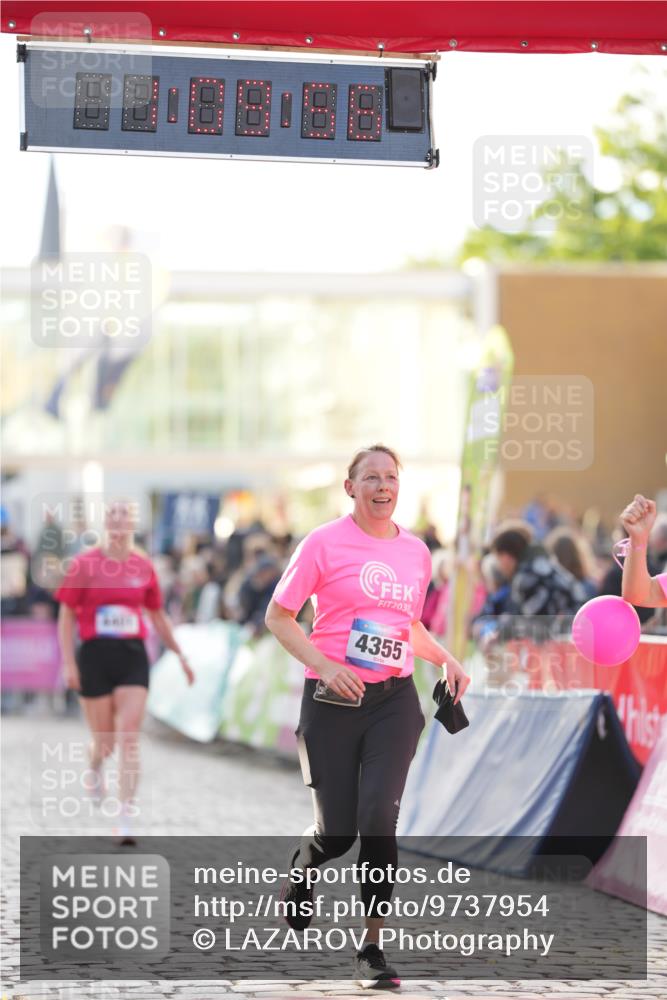 12.06.2026 - Holstenköstenlauf LAZAROV Photography http://msf.ph/oto/9737954 12.06.2026 20:09:55 Laufen 4160, 4355, 4386, 4401 meine-sportfotos.de