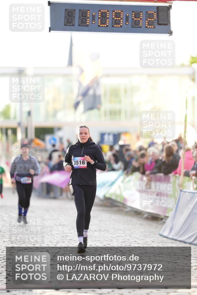 12.06.2026 - Holstenköstenlauf LAZAROV Photography http://msf.ph/oto/9737972 12.06.2026 20:09:41 Laufen 3516, 3870 meine-sportfotos.de