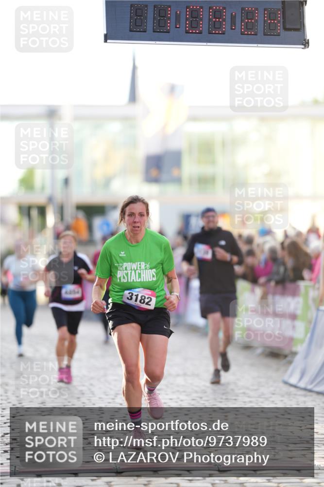 12.06.2026 - Holstenköstenlauf LAZAROV Photography http://msf.ph/oto/9737989 12.06.2026 20:09:23 Laufen 3139, 3182, 4854 meine-sportfotos.de