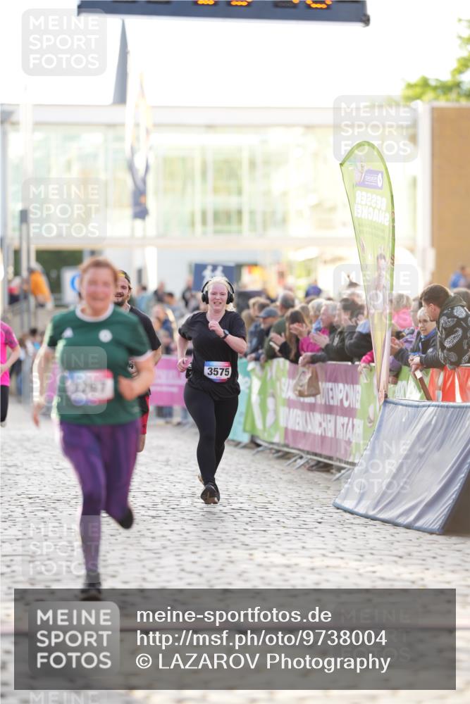 12.06.2026 - Holstenköstenlauf LAZAROV Photography http://msf.ph/oto/9738004 12.06.2026 20:09:09 Laufen 3267, 3574, 3575, 4256, 4259 meine-sportfotos.de