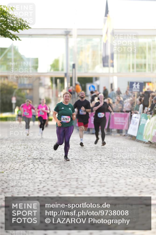 12.06.2026 - Holstenköstenlauf LAZAROV Photography http://msf.ph/oto/9738008 12.06.2026 20:09:07 Laufen 3267, 3277, 3574, 3575 meine-sportfotos.de