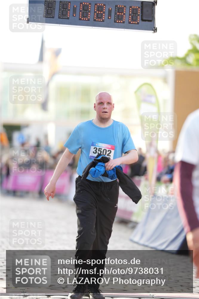 12.06.2026 - Holstenköstenlauf LAZAROV Photography http://msf.ph/oto/9738031 12.06.2026 20:08:29 Laufen 3111, 3502, 4179 meine-sportfotos.de