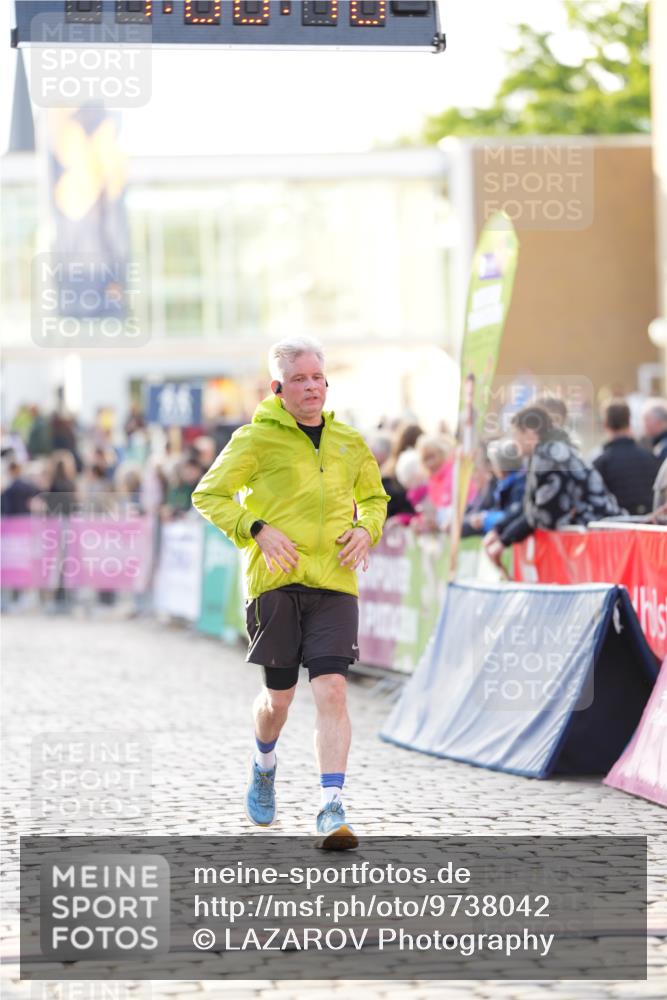 12.06.2026 - Holstenköstenlauf LAZAROV Photography http://msf.ph/oto/9738042 12.06.2026 20:08:15 Laufen 4916 meine-sportfotos.de