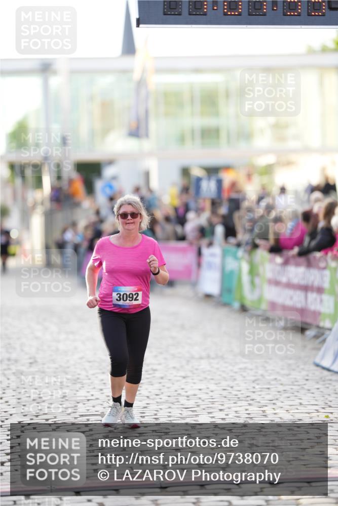 12.06.2026 - Holstenköstenlauf LAZAROV Photography http://msf.ph/oto/9738070 12.06.2026 20:07:33 Laufen 3092, 4384 meine-sportfotos.de