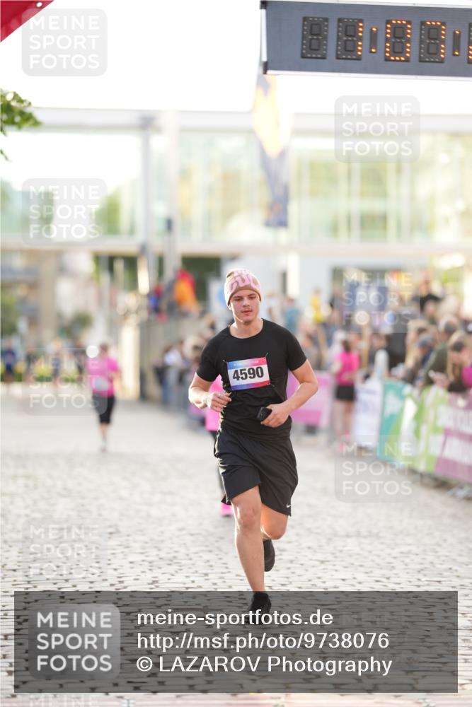 12.06.2026 - Holstenköstenlauf LAZAROV Photography http://msf.ph/oto/9738076 12.06.2026 20:07:25 Laufen 3696, 3697, 4384, 4590 meine-sportfotos.de