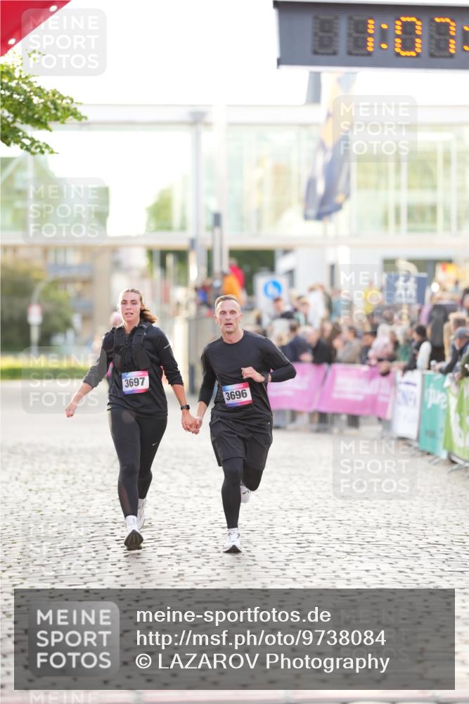 12.06.2026 - Holstenköstenlauf LAZAROV Photography http://msf.ph/oto/9738084 12.06.2026 20:07:19 Laufen 3171, 3696, 3697 meine-sportfotos.de
