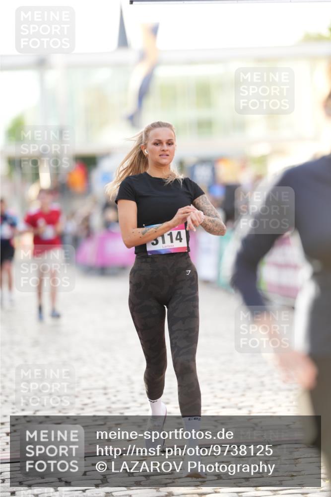 12.06.2026 - Holstenköstenlauf LAZAROV Photography http://msf.ph/oto/9738125 12.06.2026 20:06:14 Laufen 3114, 3119, 3458, 3694, 4801, 4807 meine-sportfotos.de