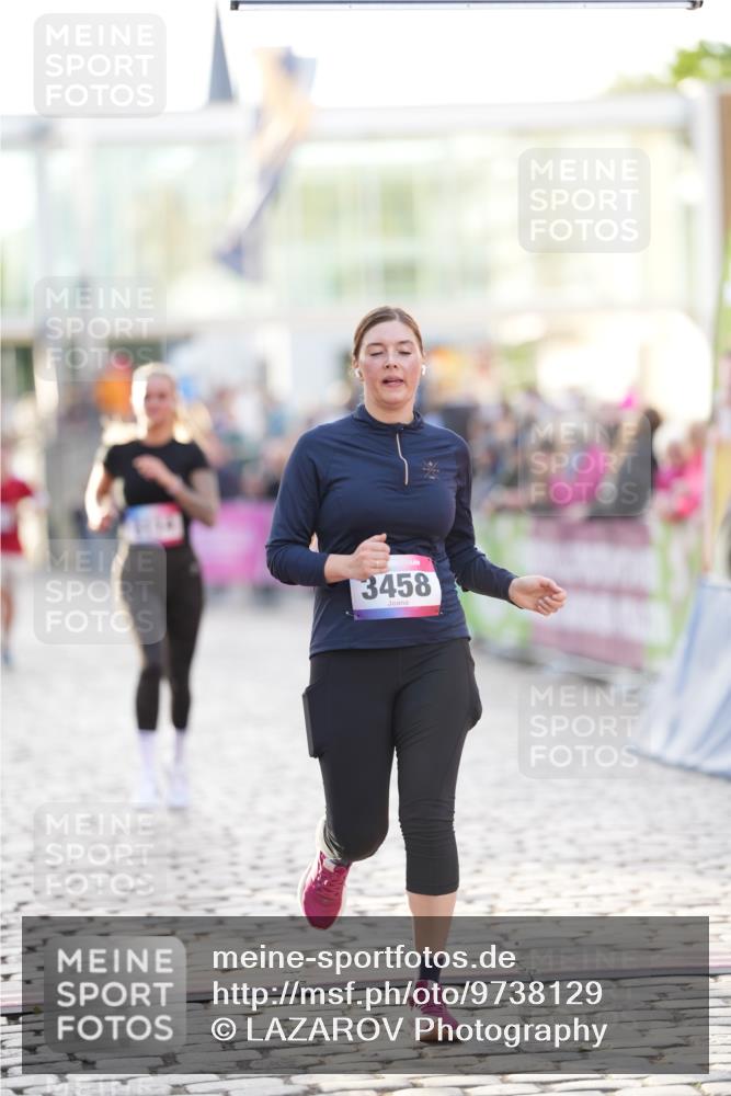 12.06.2026 - Holstenköstenlauf LAZAROV Photography http://msf.ph/oto/9738129 12.06.2026 20:06:12 Laufen 3114, 3282, 3395, 3458, 4801, 4807 meine-sportfotos.de