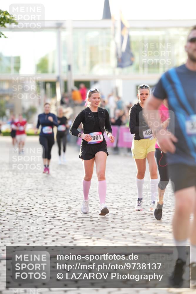 12.06.2026 - Holstenköstenlauf LAZAROV Photography http://msf.ph/oto/9738137 12.06.2026 20:06:07 Laufen 3031, 3282, 3395, 3458, 4801, 4807 meine-sportfotos.de