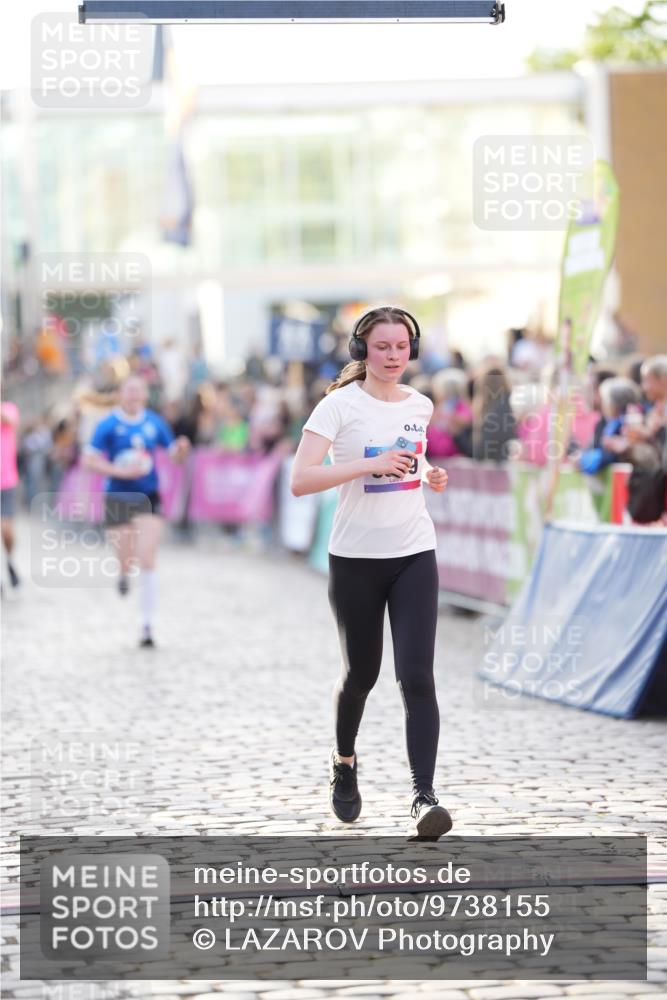 12.06.2026 - Holstenköstenlauf LAZAROV Photography http://msf.ph/oto/9738155 12.06.2026 20:05:53 Laufen 3959, 4485, 4486 meine-sportfotos.de