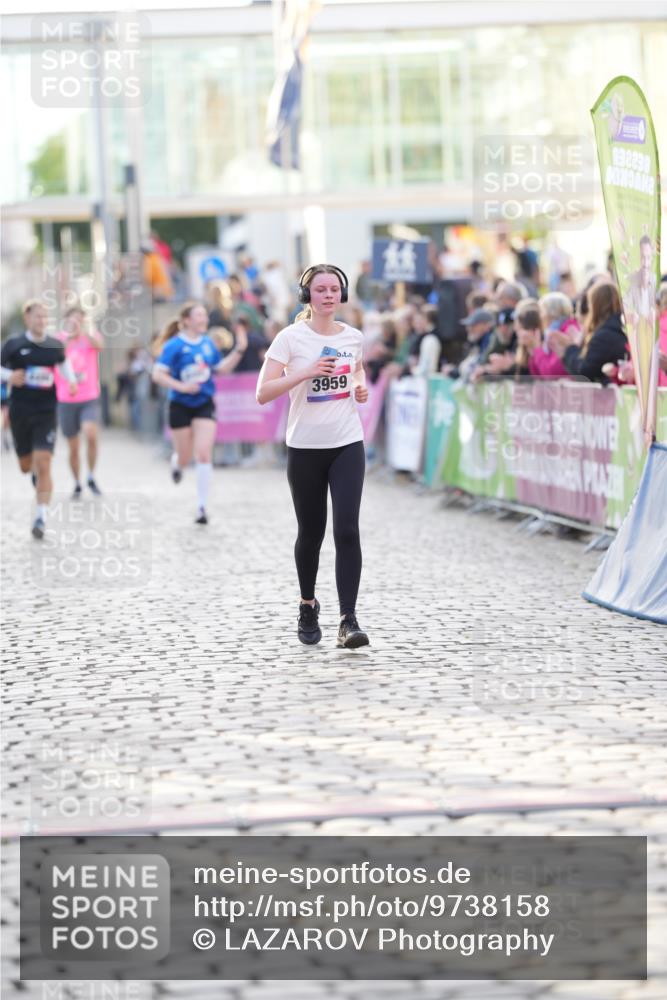 12.06.2026 - Holstenköstenlauf LAZAROV Photography http://msf.ph/oto/9738158 12.06.2026 20:05:52 Laufen 3959 meine-sportfotos.de