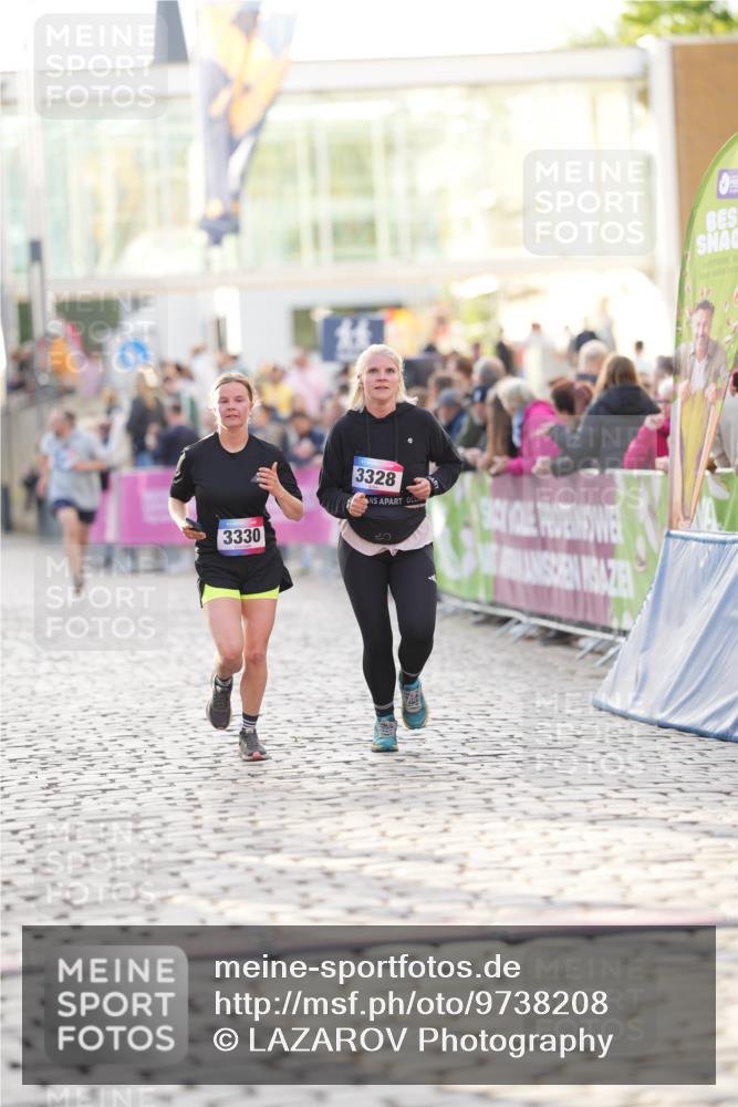 12.06.2026 - Holstenköstenlauf LAZAROV Photography http://msf.ph/oto/9738208 12.06.2026 20:04:55 Laufen 3328, 3330, 3357, 3756, 3837, 4162 meine-sportfotos.de
