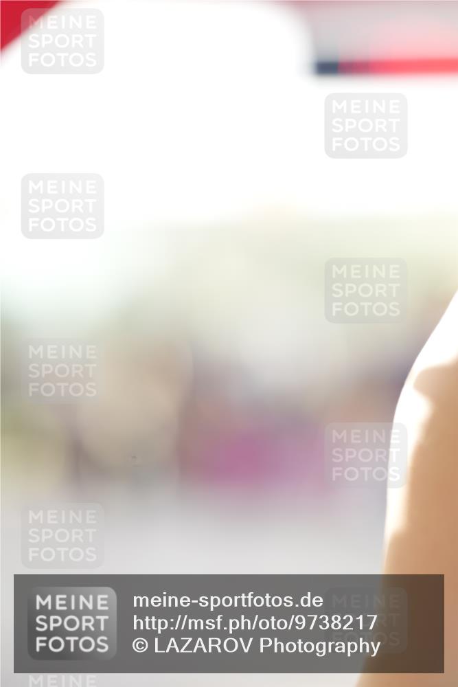 12.06.2026 - Holstenköstenlauf LAZAROV Photography http://msf.ph/oto/9738217 12.06.2026 20:04:44 Laufen 3583, 3975, 4090, 4091, 4547, 4549, 4766 meine-sportfotos.de