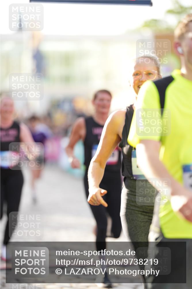 12.06.2026 - Holstenköstenlauf LAZAROV Photography http://msf.ph/oto/9738219 12.06.2026 20:04:42 Laufen 3583, 3975, 4090, 4091, 4547, 4549, 4766 meine-sportfotos.de