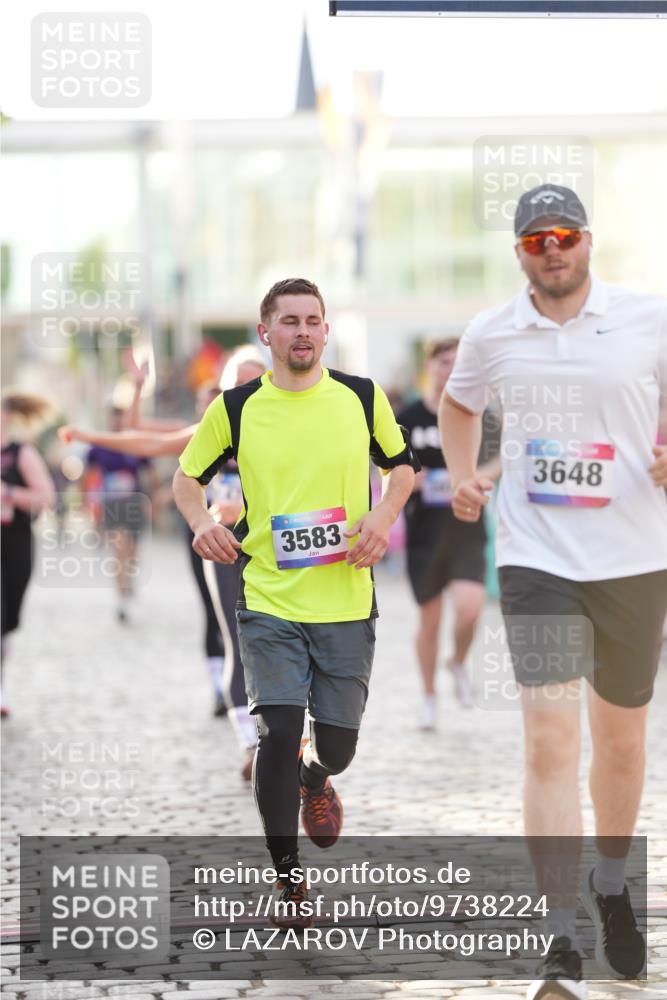 12.06.2026 - Holstenköstenlauf LAZAROV Photography http://msf.ph/oto/9738224 12.06.2026 20:04:39 Laufen 3583, 3975, 4190, 4547, 4549, 4766 meine-sportfotos.de