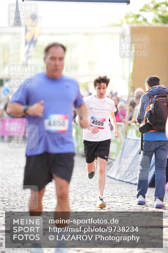 12.06.2026 - Holstenköstenlauf LAZAROV Photography http://msf.ph/oto/9738234 12.06.2026 20:04:31 Laufen 4190, 4415, 4850 meine-sportfotos.de