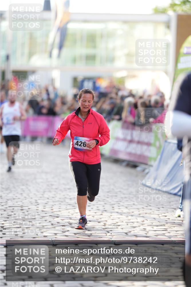 12.06.2026 - Holstenköstenlauf LAZAROV Photography http://msf.ph/oto/9738242 12.06.2026 20:04:24 Laufen 3179, 3279, 4156, 4268, 4415 meine-sportfotos.de