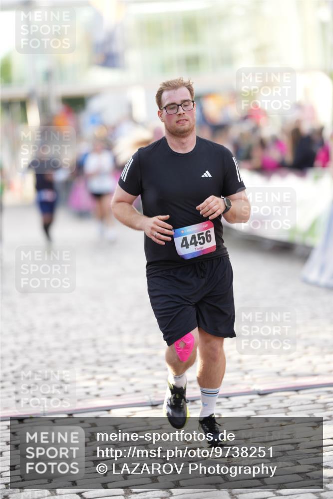 12.06.2026 - Holstenköstenlauf LAZAROV Photography http://msf.ph/oto/9738251 12.06.2026 20:04:14 Laufen 3663, 3957, 4087, 4156, 4456 meine-sportfotos.de