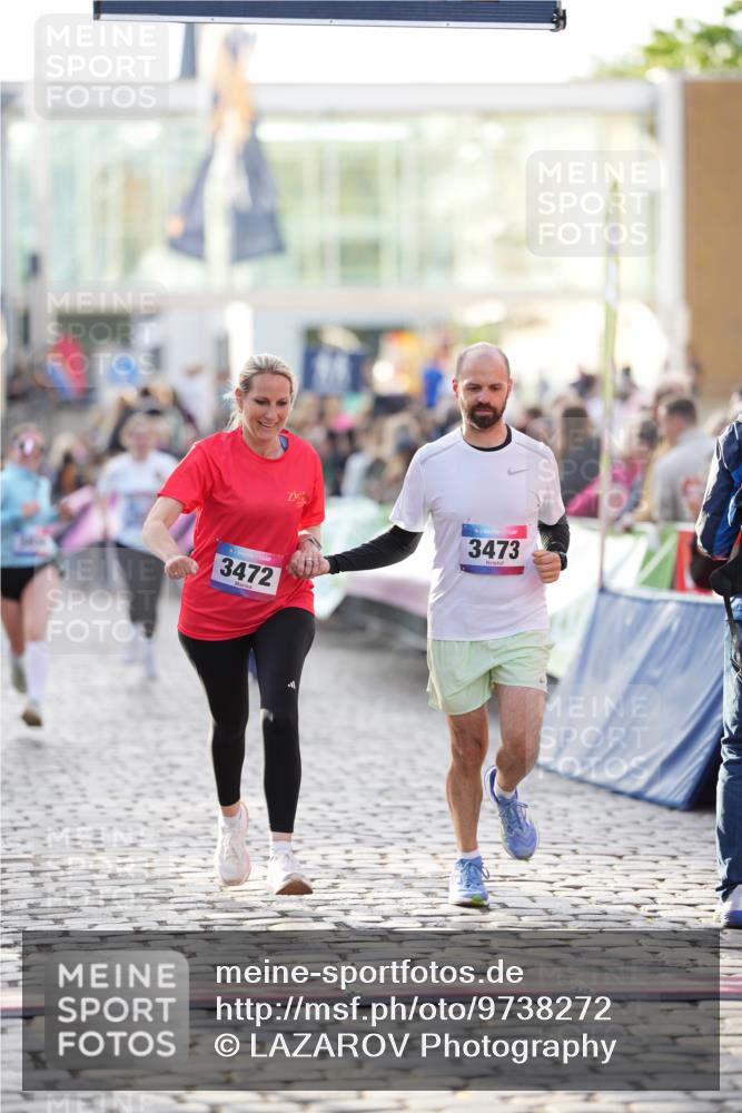 12.06.2026 - Holstenköstenlauf LAZAROV Photography http://msf.ph/oto/9738272 12.06.2026 20:03:58 Laufen 3472, 3473, 3620, 3621, 3856, 3857 meine-sportfotos.de