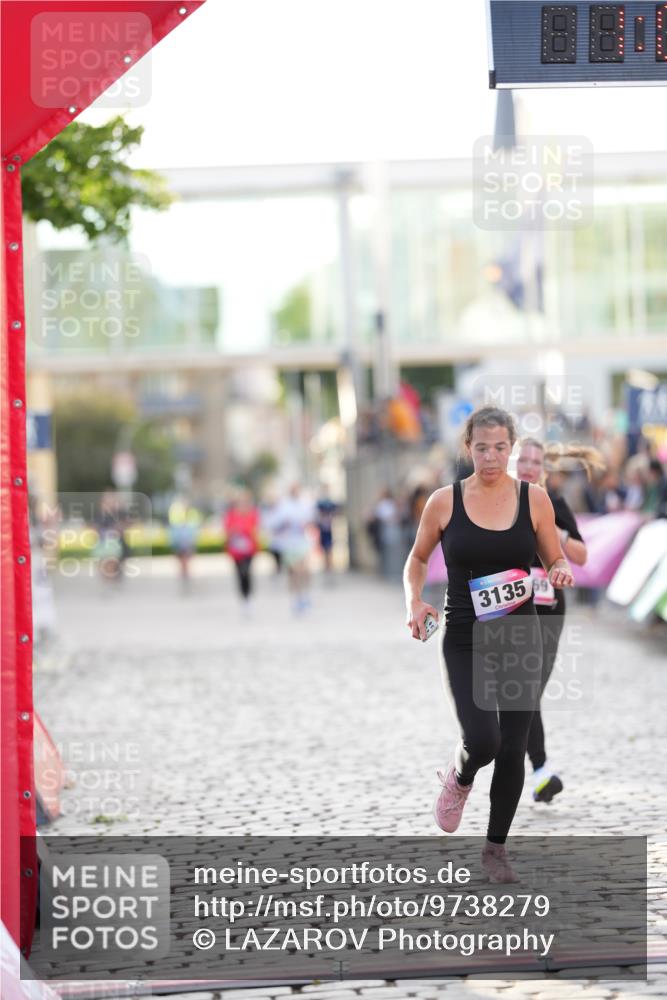 12.06.2026 - Holstenköstenlauf LAZAROV Photography http://msf.ph/oto/9738279 12.06.2026 20:03:48 Laufen 3135, 3469, 3592, 3939, 3974 meine-sportfotos.de