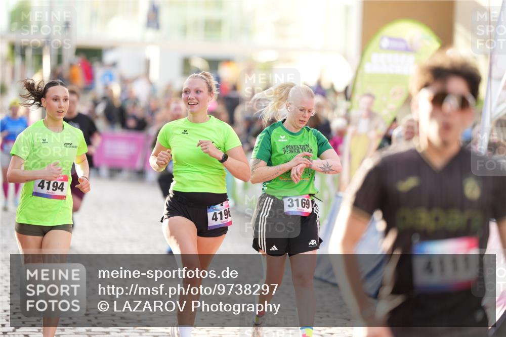 12.06.2026 - Holstenköstenlauf LAZAROV Photography http://msf.ph/oto/9738297 12.06.2026 20:03:34 Laufen 3169, 3252, 3319, 4110, 4111, 4112, 4194, 4196, 4691, 4847 meine-sportfotos.de