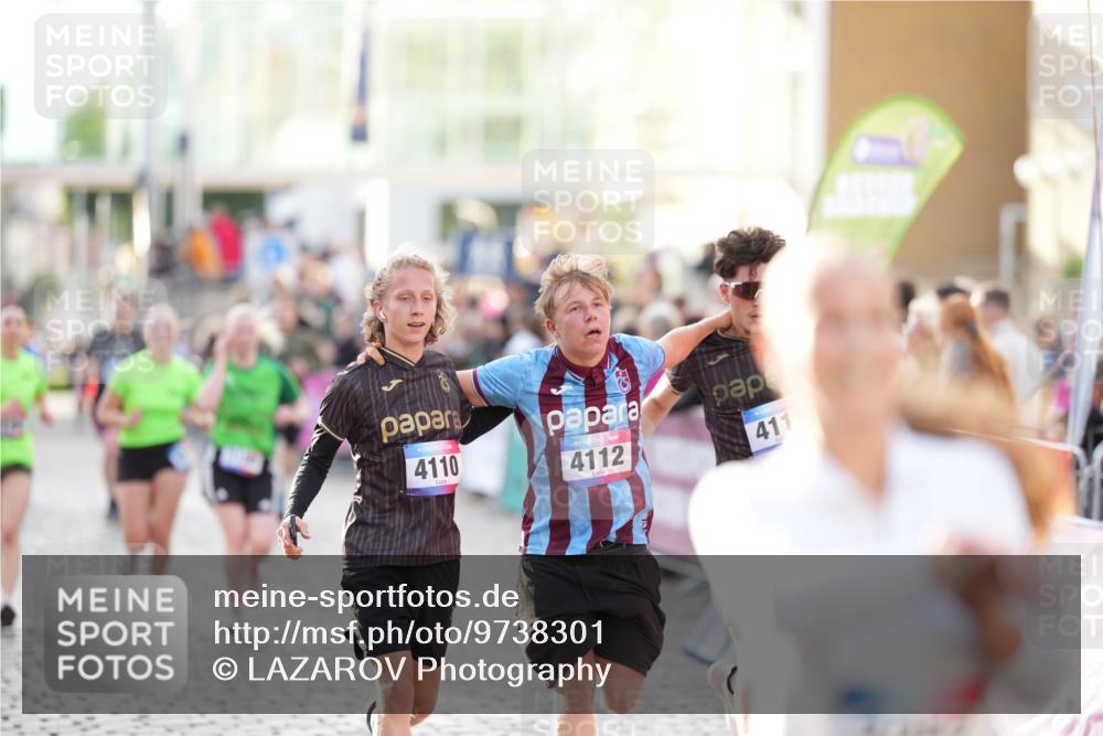 12.06.2026 - Holstenköstenlauf LAZAROV Photography http://msf.ph/oto/9738301 12.06.2026 20:03:31 Laufen 3169, 3252, 4110, 4111, 4112, 4194, 4196, 4691 meine-sportfotos.de
