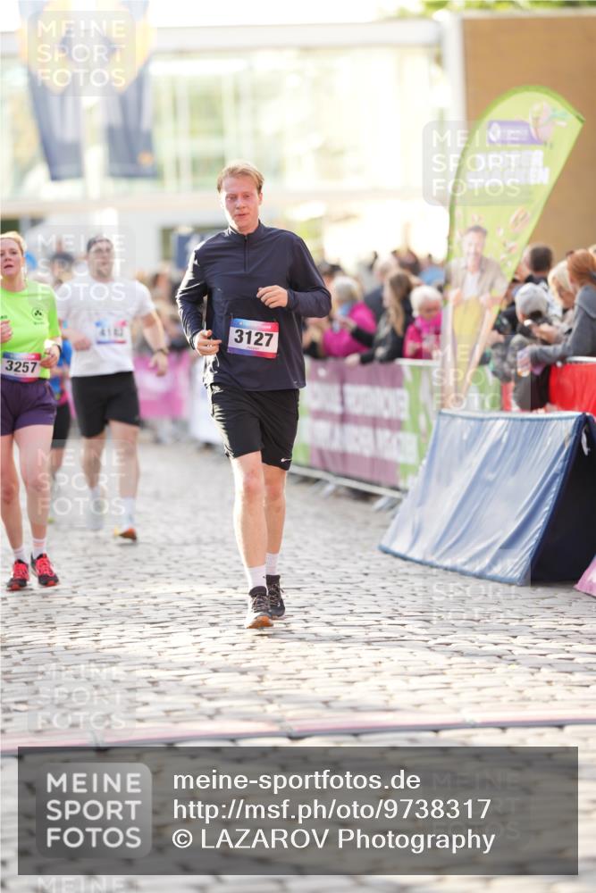 12.06.2026 - Holstenköstenlauf LAZAROV Photography http://msf.ph/oto/9738317 12.06.2026 20:03:16 Laufen 3127, 3162, 3257, 3268, 3439, 3897, 4182 meine-sportfotos.de